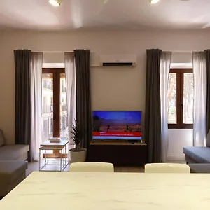 120, Mansion Alhamar Apartamento